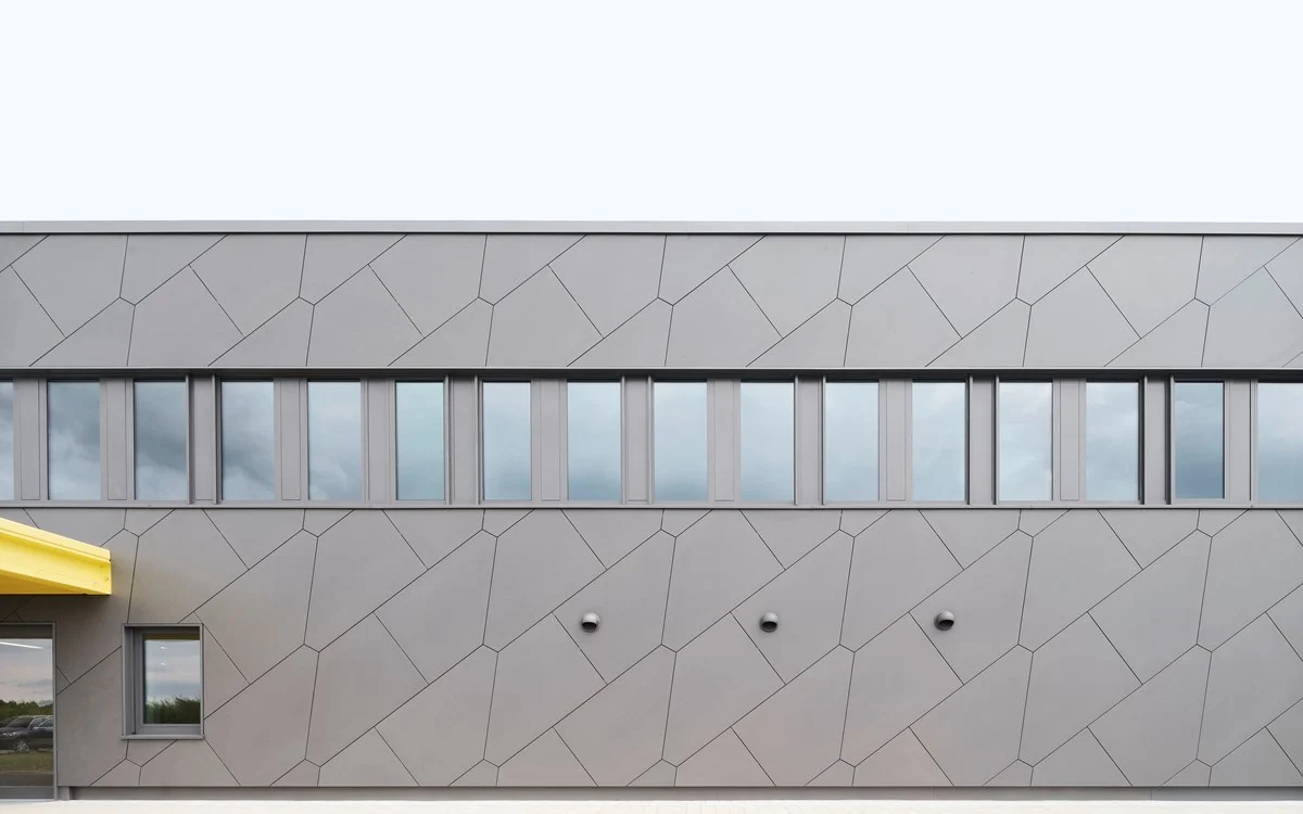 Besondere Formate mit EQUITONE Fassadenplatten 