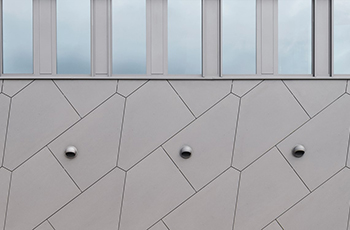 Besondere Formate mit EQUITONE Fassadenplatten 